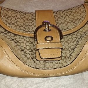 Coach F10925 (Free Shipping)